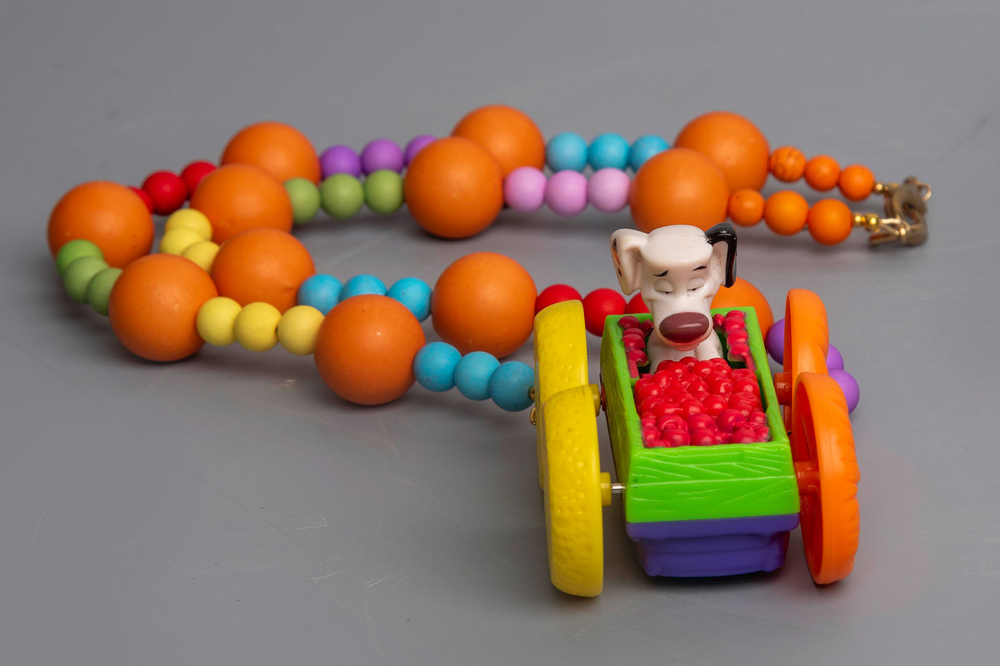Reversible Two Creature Car on Multicoloured Wood Necklace | Hopetown & Hunter