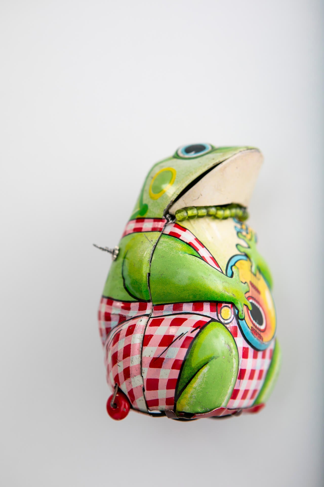 Vintage Tin Toy Frog with Detachable Handbeaded Necklace | Hopetown & Hunter