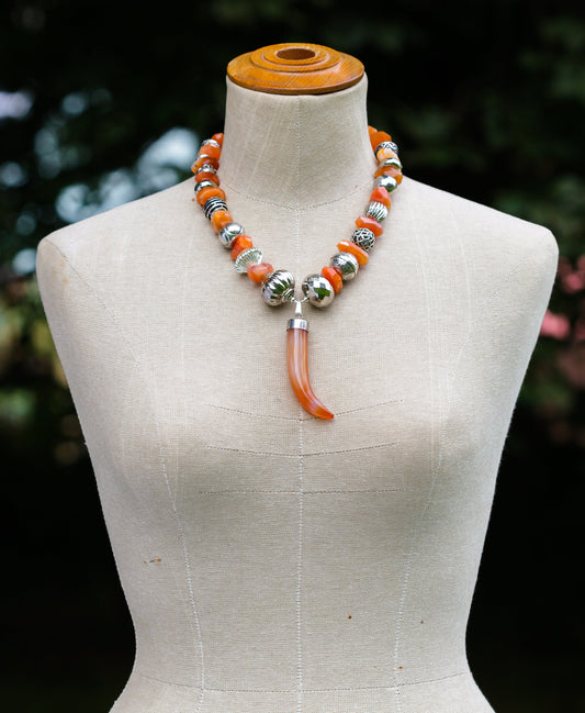 Carnelian Horn Necklace | Hopetown & Hunter