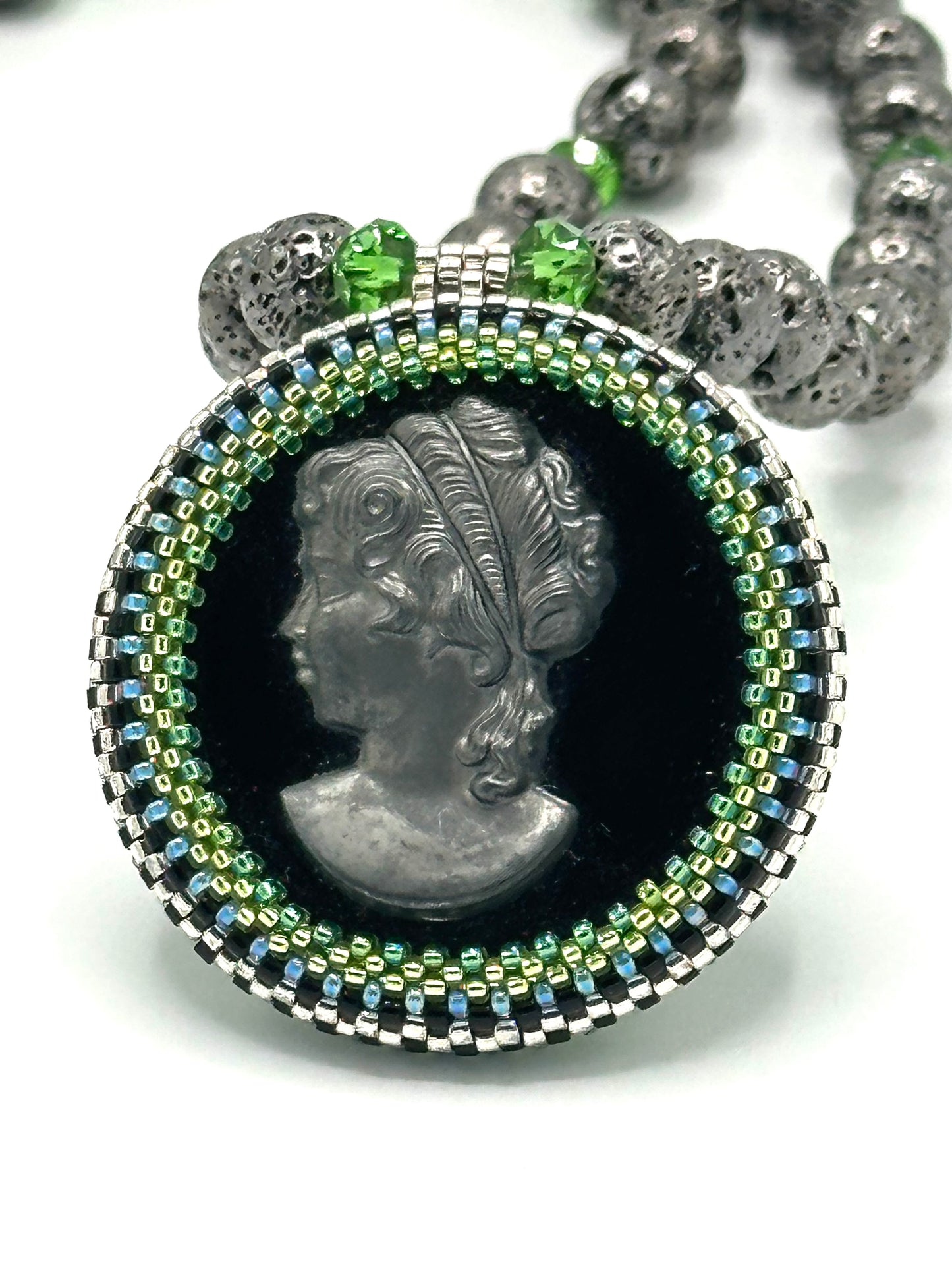 Vintage Round Pendant With Woman's Head Cameo Necklace