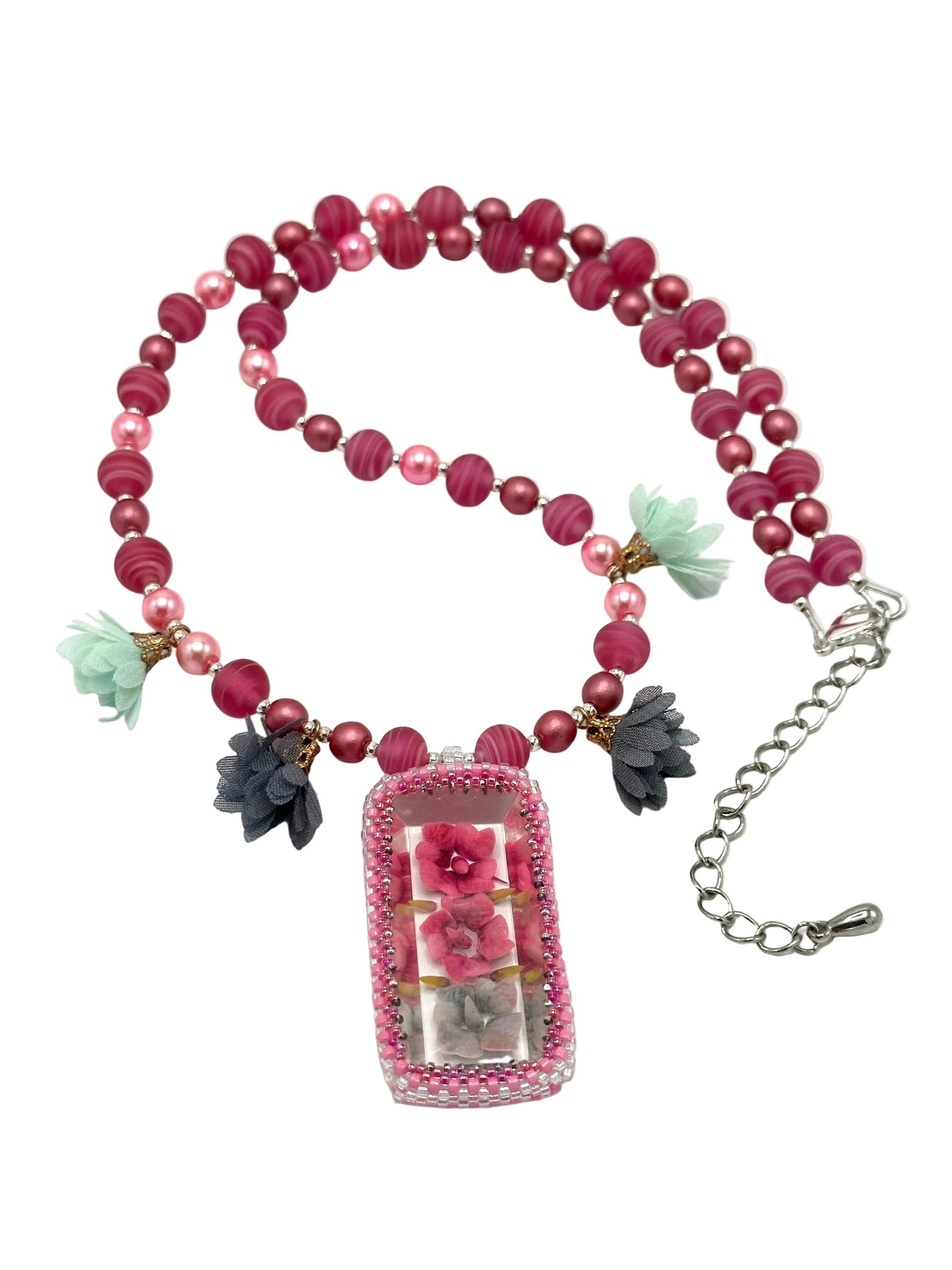 Pink Lucite Flower Pendant Necklace | Hopetown & Hunter