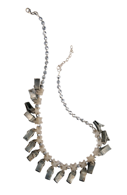 Short Curtain Clip Necklace